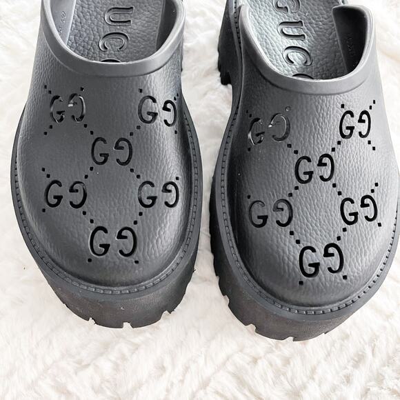 Gucci Perforated G Platform Mules in Black Rubber - Picture 4 of 13